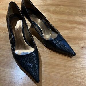 Nine West Black Pumps